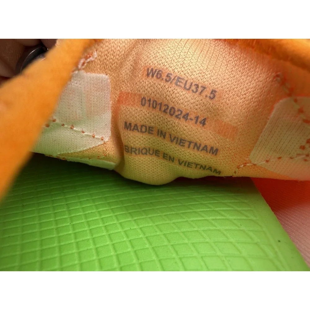 OOFOS OOmg Sport LS Low Womens Size 6.5 Glow Mature Orange Lace Up Running Shoes